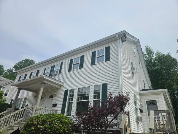 $1,600 | 87 6th Street, Unit A, Dover, NH 03820
