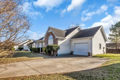 $345,000 | 2911 Islington Drive, Murfreesboro, TN 37128