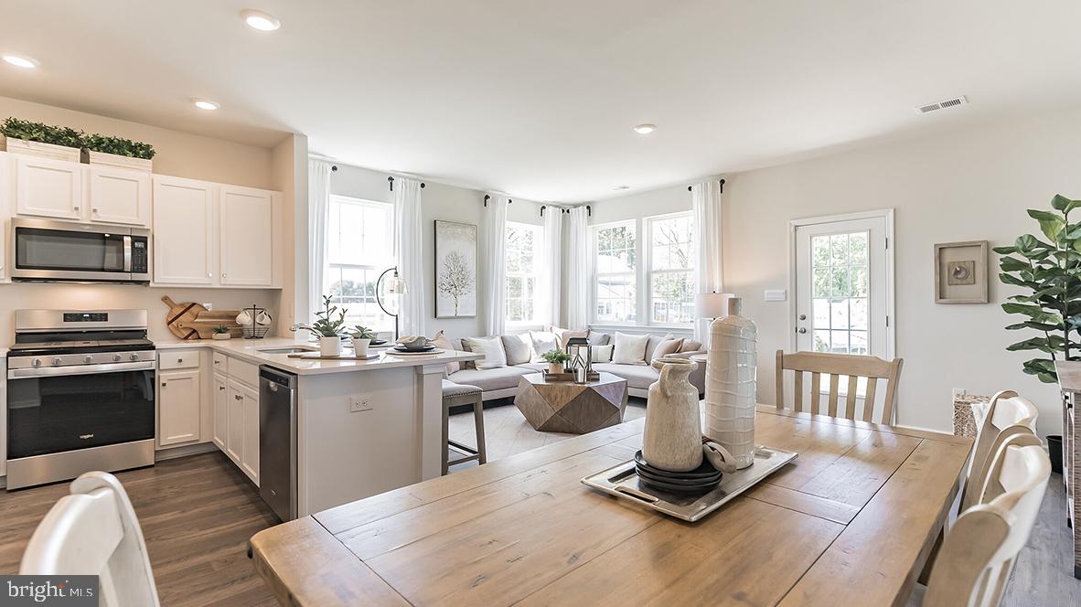 92 Arlotta Street Glassboro, NJ 08028 - Photo 2 of 25