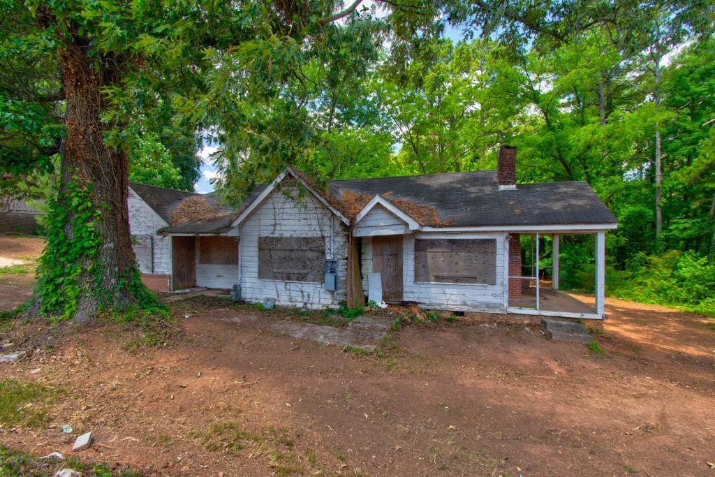 1491 South Hairston Road Stone Mountain, GA 30088 - Photo 6 of 17