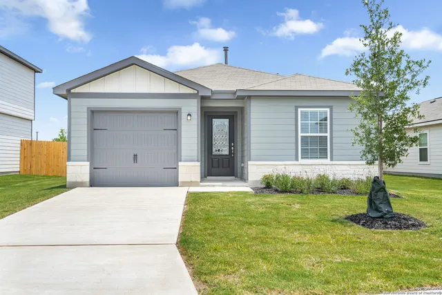 $1,945 | 11844 Luckey Villa, San Antonio, TX 78252