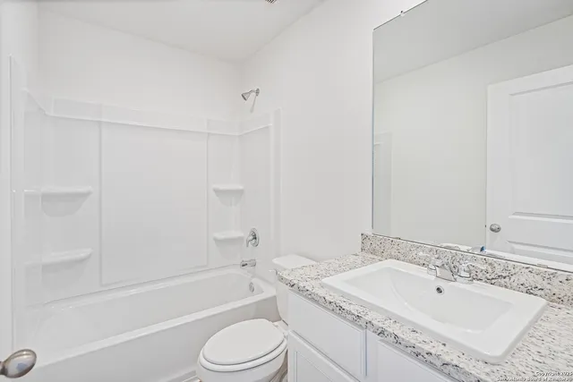 $1,945 | 11844 Luckey Villa, San Antonio, TX 78252