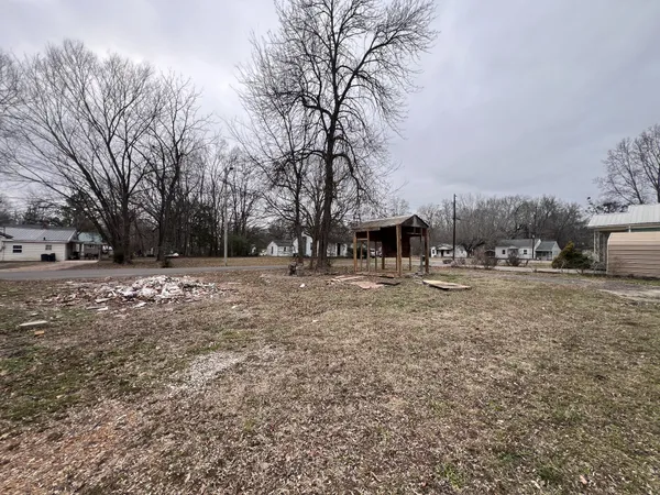 $24,900 | 818 Curtis Street, Paris, TN 38242