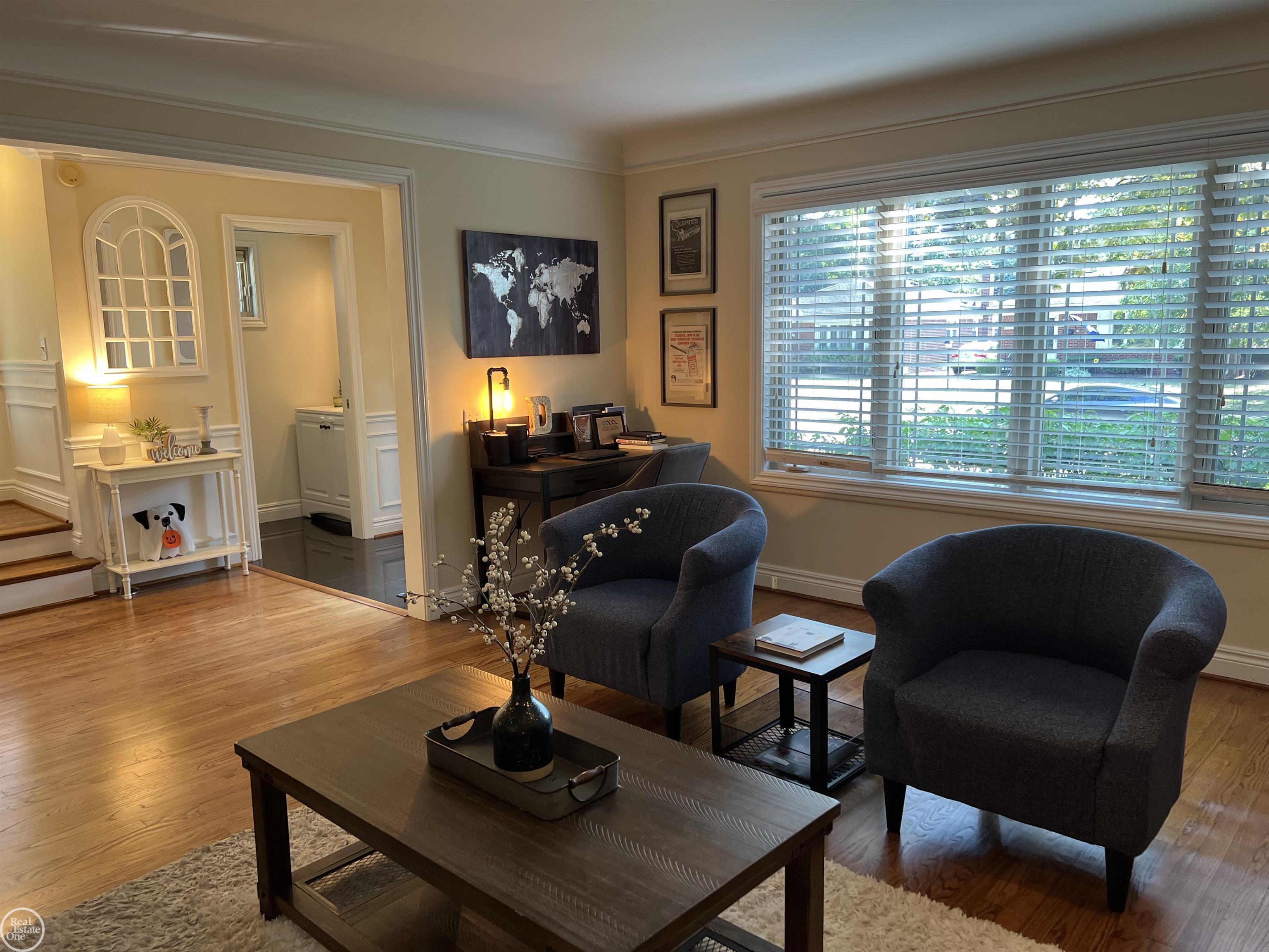 1870 Prestwick Road Grosse Pointe, MI 48236 - Photo 18 of 66 50155436-317fda63-7d7b-424f-84b3-bdd466970699.JPG
