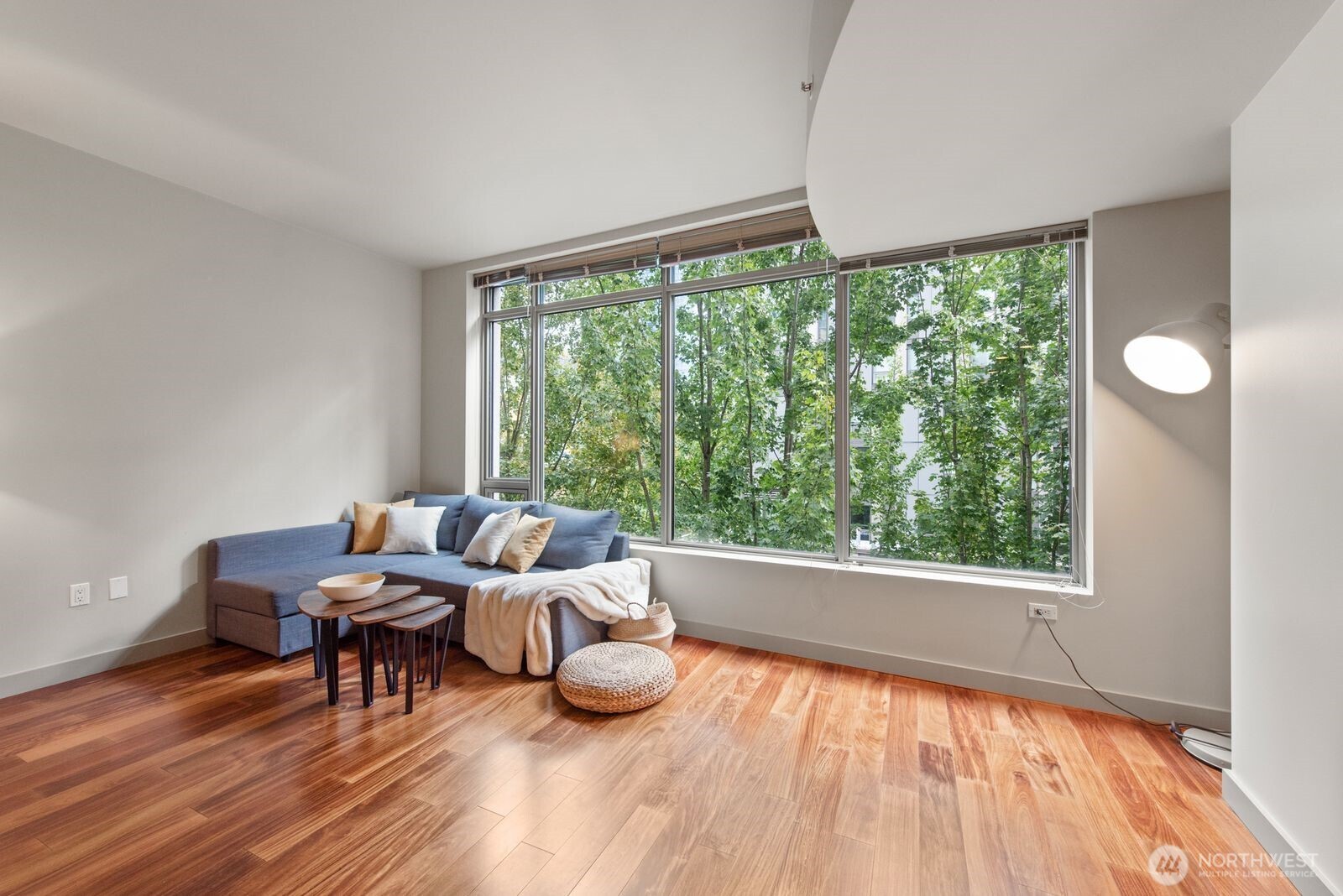 910 Lenora Street, Unit S604 Seattle, WA 98121 - Photo 7 of 30