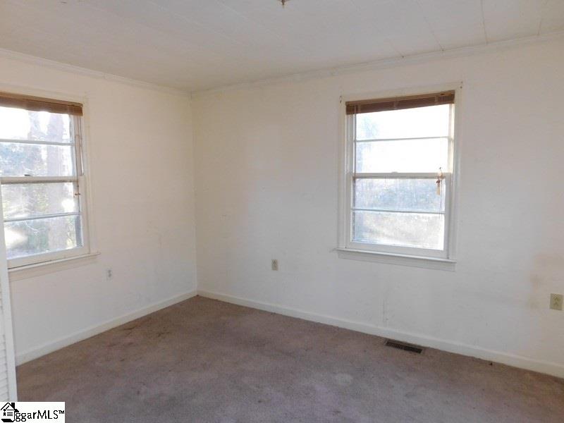 201 Shands Street Clinton, SC 29325 - Photo 8 of 14 Gallery Image 8