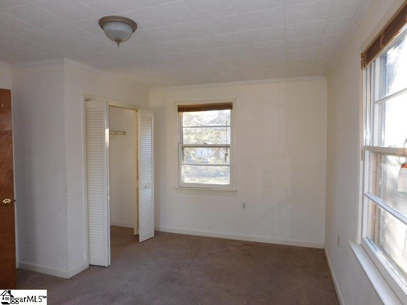 201 Shands Street Clinton, SC 29325 - Photo 9 of 14 Gallery Image 9