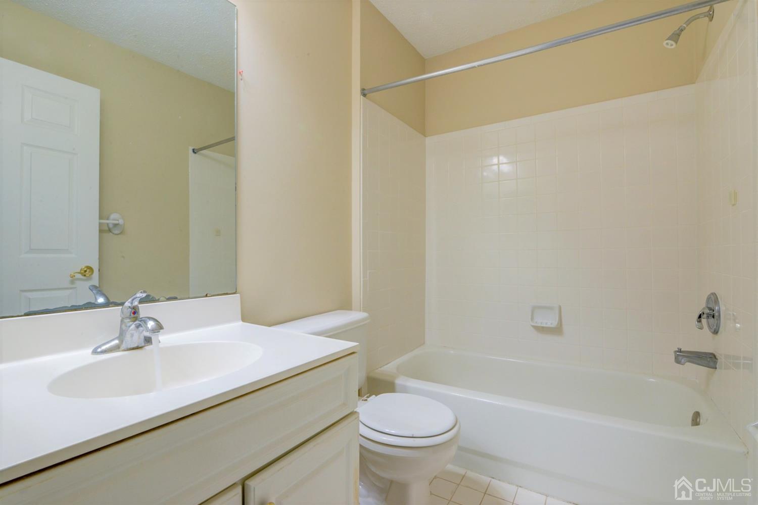 4 Inverness Drive Edison, NJ 08820 - Photo 19 of 29 Gallery Image 19