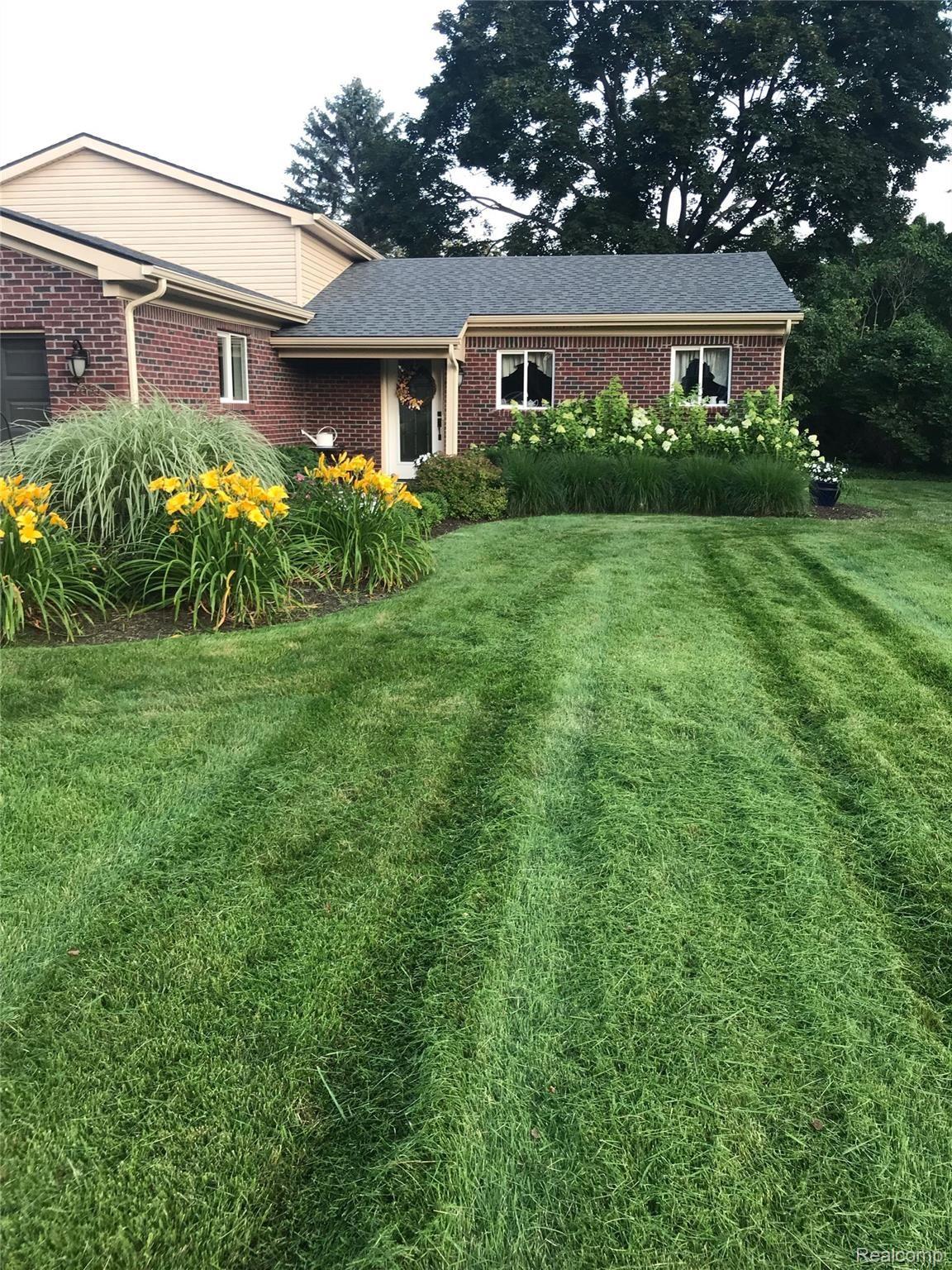 7051 Hatchery Road Waterford, MI 48327 - Photo 20 of 20 IMG-7856-Original.jpg