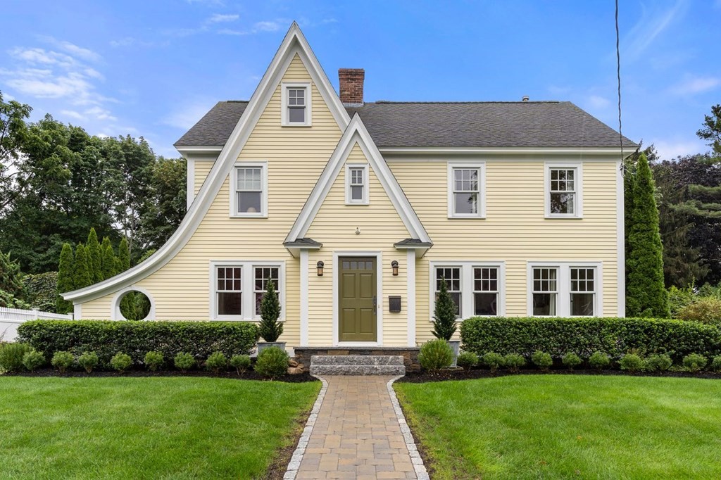 22 Robert Road Marblehead, MA 01945 - Photo 41 of 41 a front view of a house with a yard