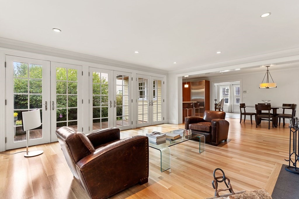 22 Robert Road Marblehead, MA 01945 - Photo 5 of 41 a living room with furniture and a large window