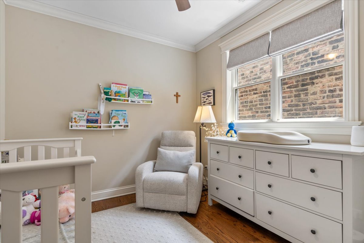 3302 North Racine Avenue, Unit 3 Chicago, IL 60657 - Photo 15 of 24