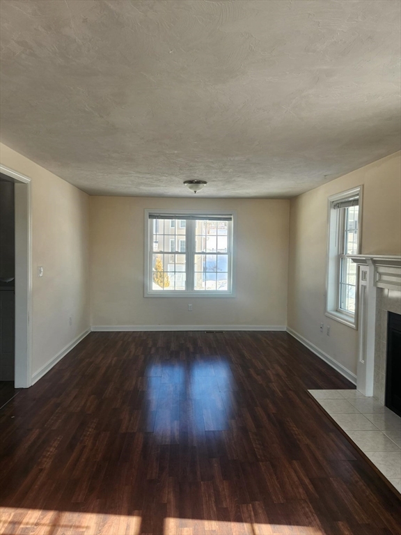 24 Bittersweet Boulevard, Unit 24 Worcester, MA 01607 - Photo 10 of 31