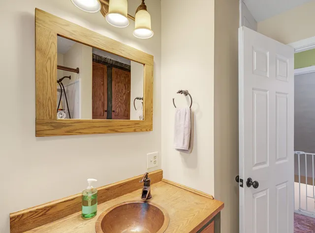 $329,000 | 133 Dorr Drive, Rutland, VT 05701