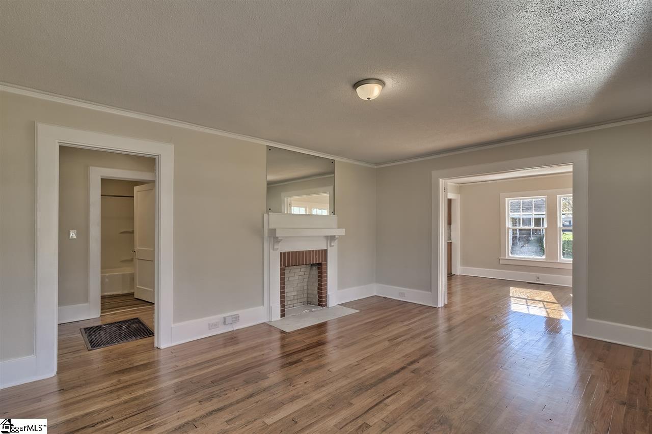 303 South Franklin Road Greenville, SC 29609 - Photo 6 of 23 Gallery Image 6