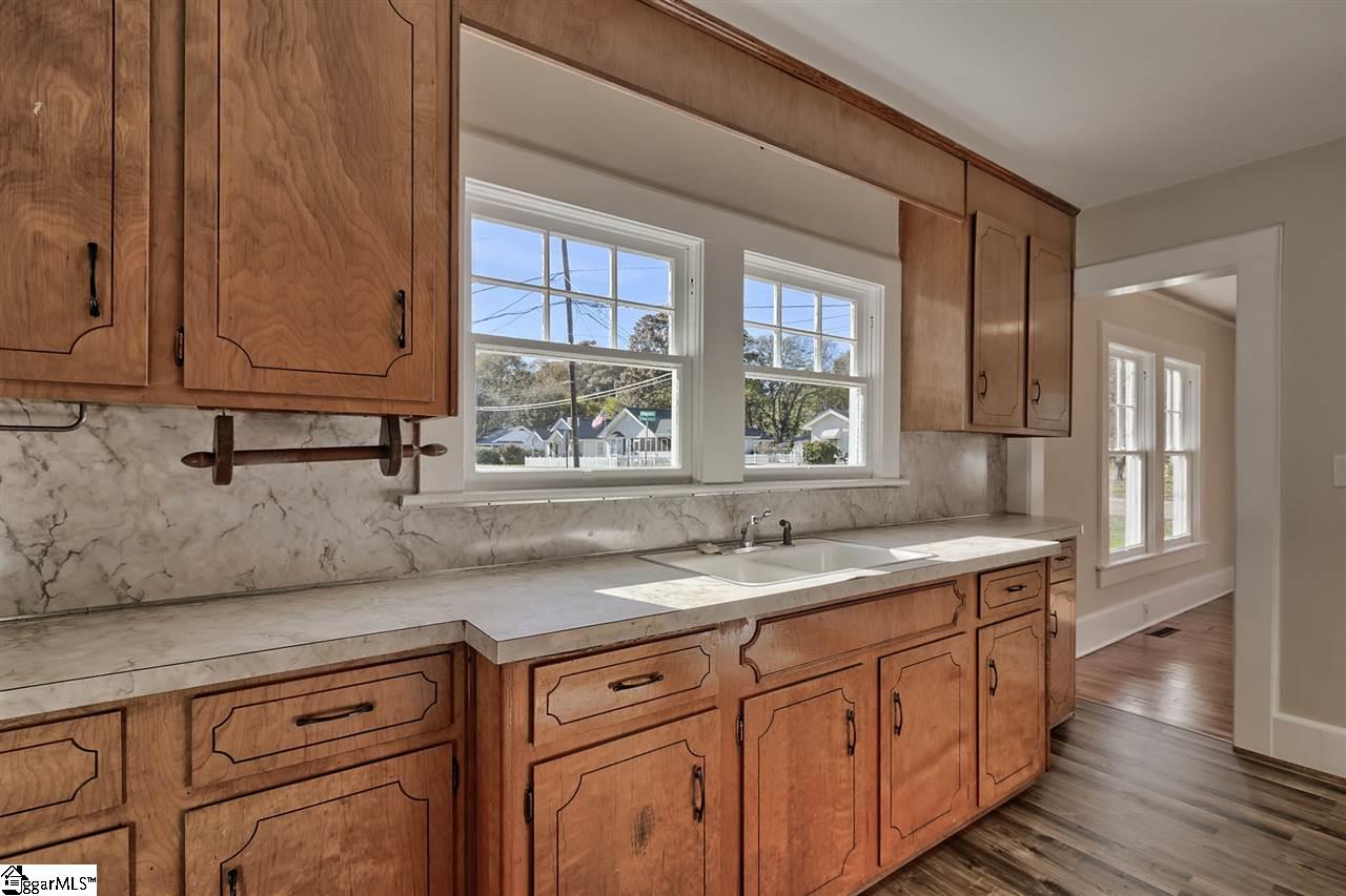 303 South Franklin Road Greenville, SC 29609 - Photo 10 of 23 Gallery Image 10