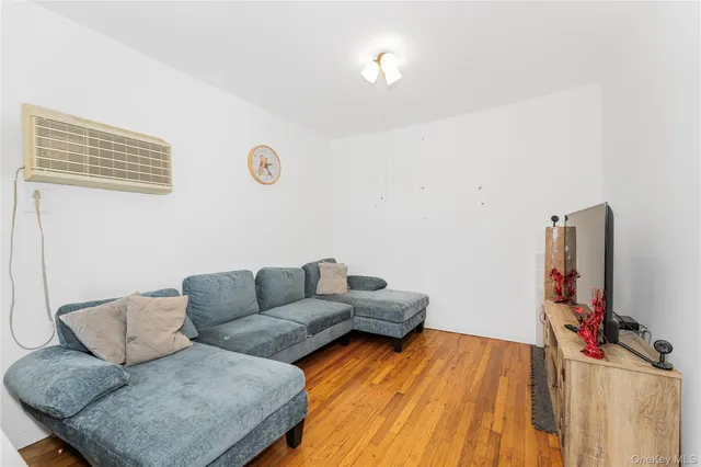 $764,900 | 426 Calhoun Avenue | Throgs Neck