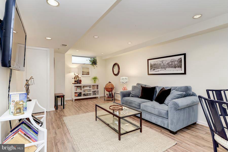 2011 Columbia Road Northwest, Unit 1 Washington, DC 20009 - Photo 4 of 18 Living Room