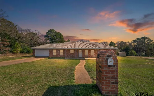 $285,000 | 510 Hillside Street, Jacksonville, TX 75766