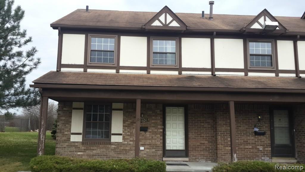19601 Raleigh Circle South Southfield, MI 48076 - Photo 1 of 6 Front