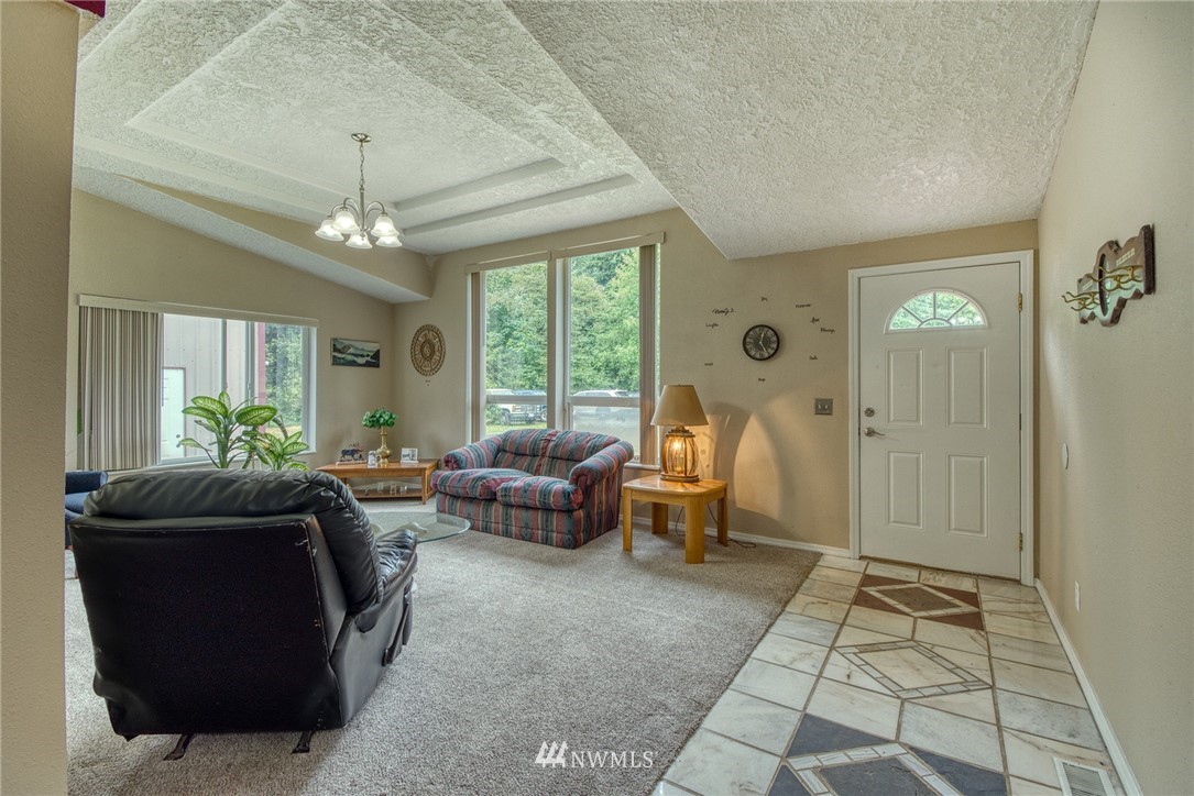 123 Longhorn Road Amboy, WA 98601 - Photo 3 of 21 Gallery Image 3