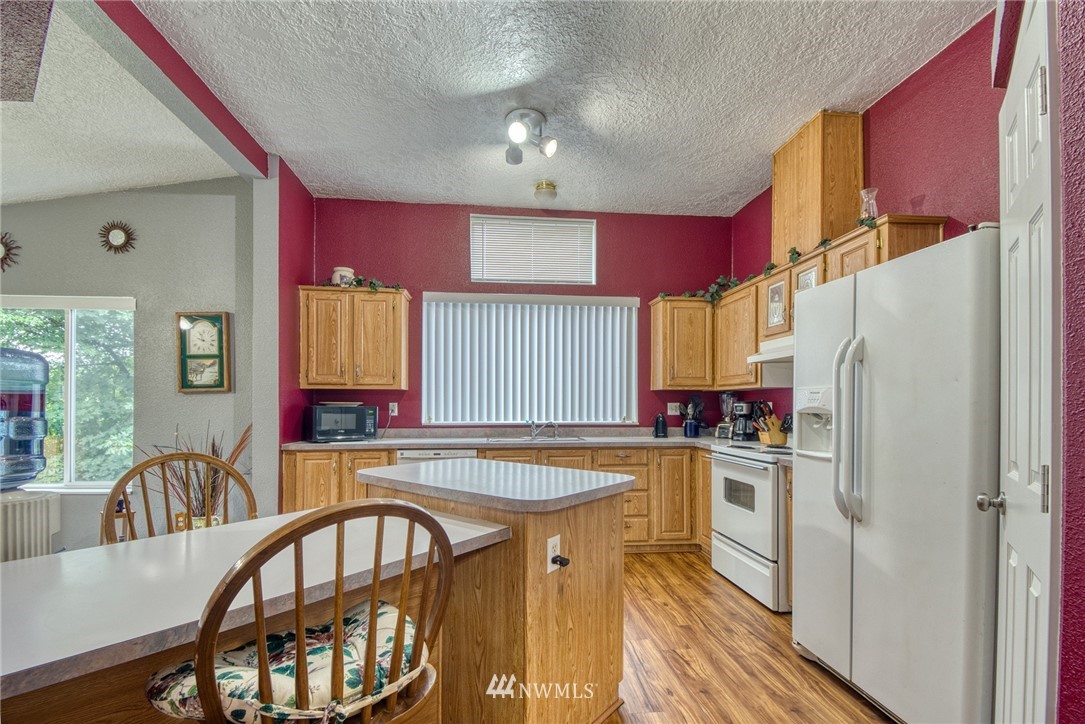 123 Longhorn Road Amboy, WA 98601 - Photo 6 of 21 Gallery Image 6