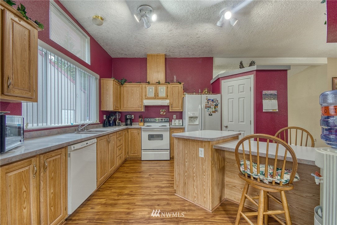 123 Longhorn Road Amboy, WA 98601 - Photo 7 of 21 Gallery Image 7