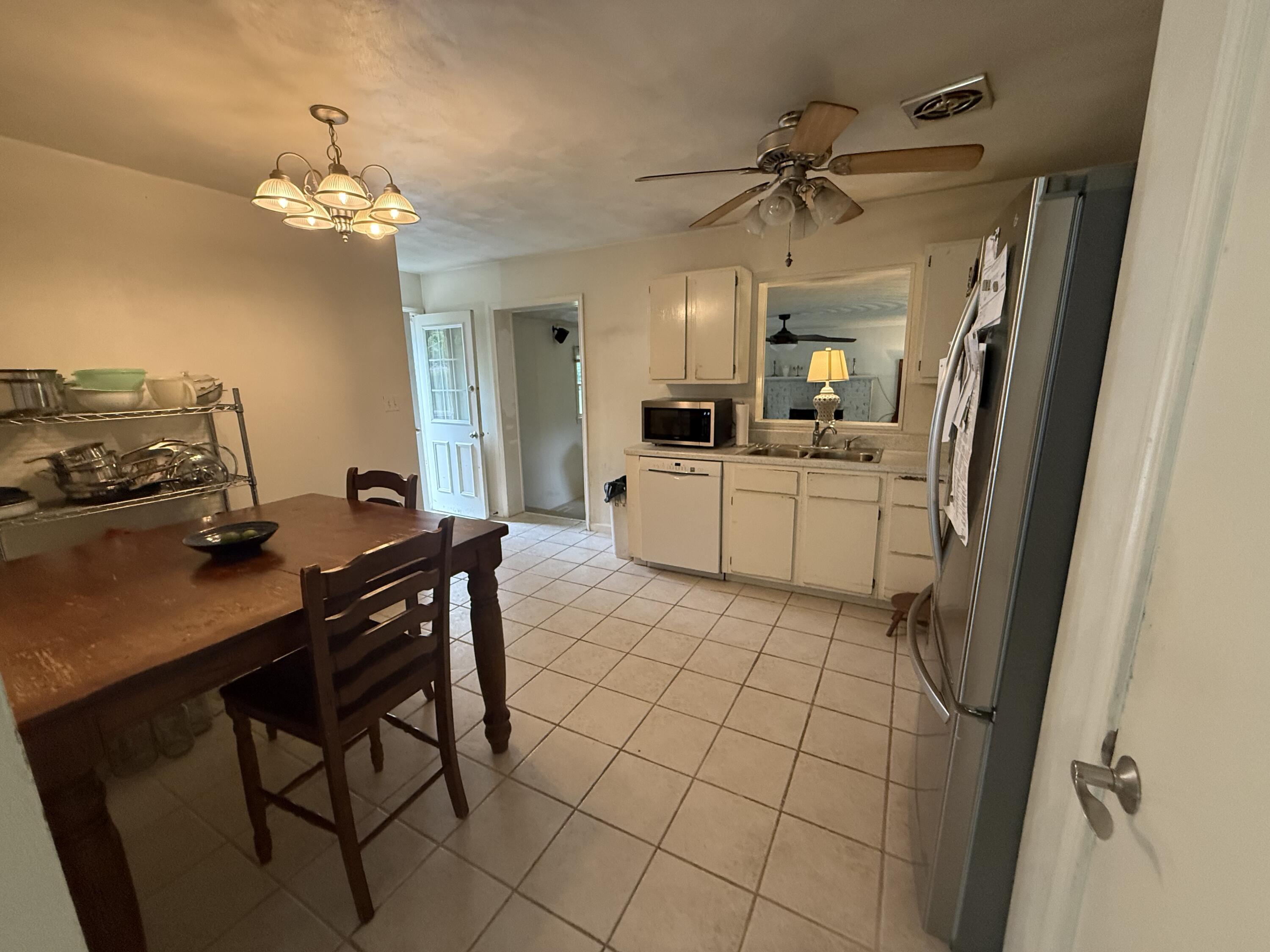 1035 Martin McNeil Road Salem, VA 24153 - Photo 14 of 17 IMG_3704