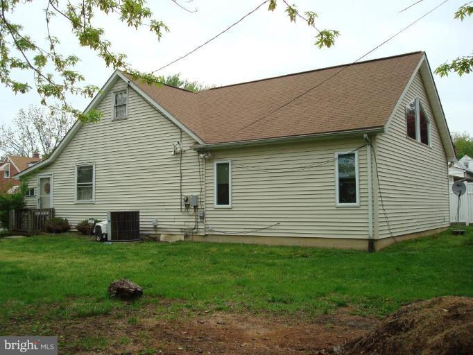 1919 Tyler Road Dundalk, MD 21222 - Photo 2 of 30 New Addition - Great Room