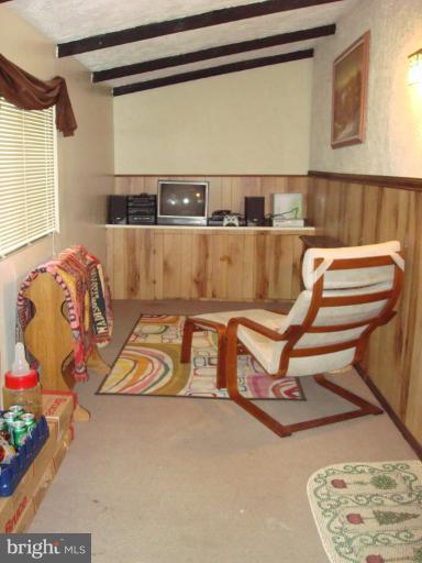 1919 Tyler Road Dundalk, MD 21222 - Photo 20 of 30 Den