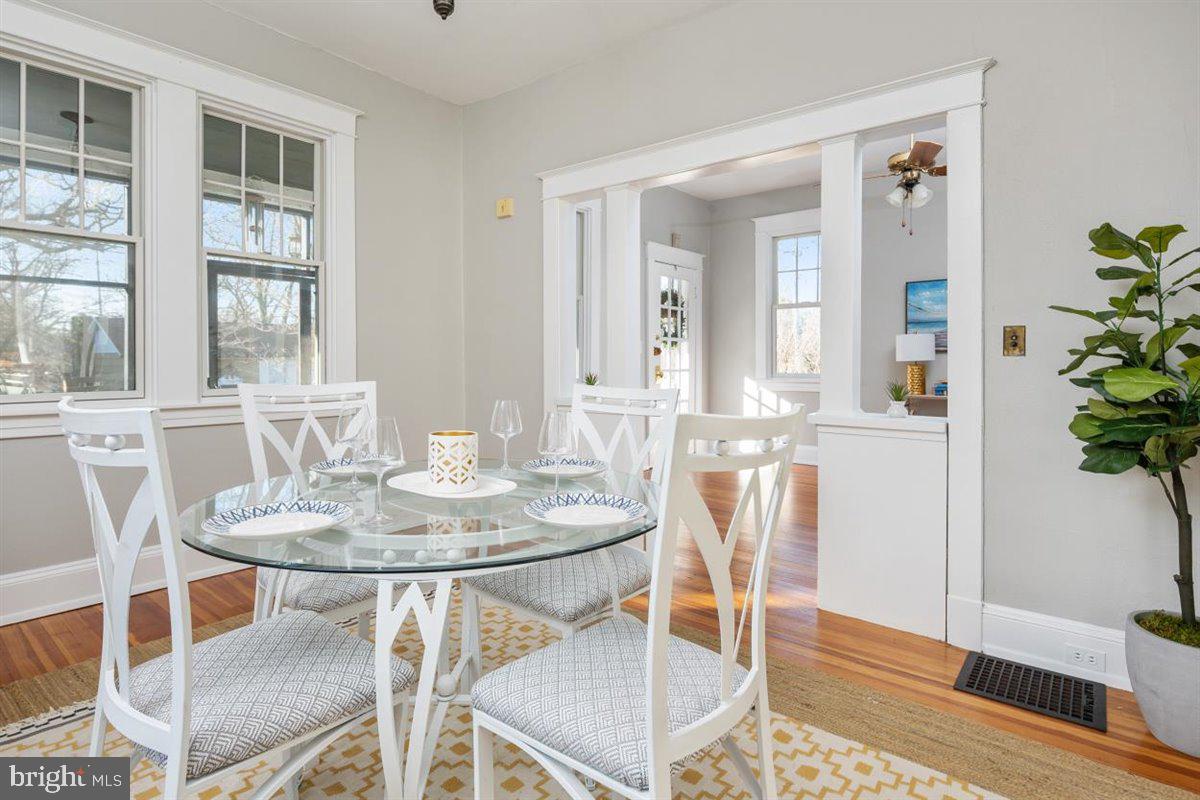 732 Rosedale Street Annapolis, MD 21401 - Photo 8 of 38 Lovely dining area off kitchen and foyer
