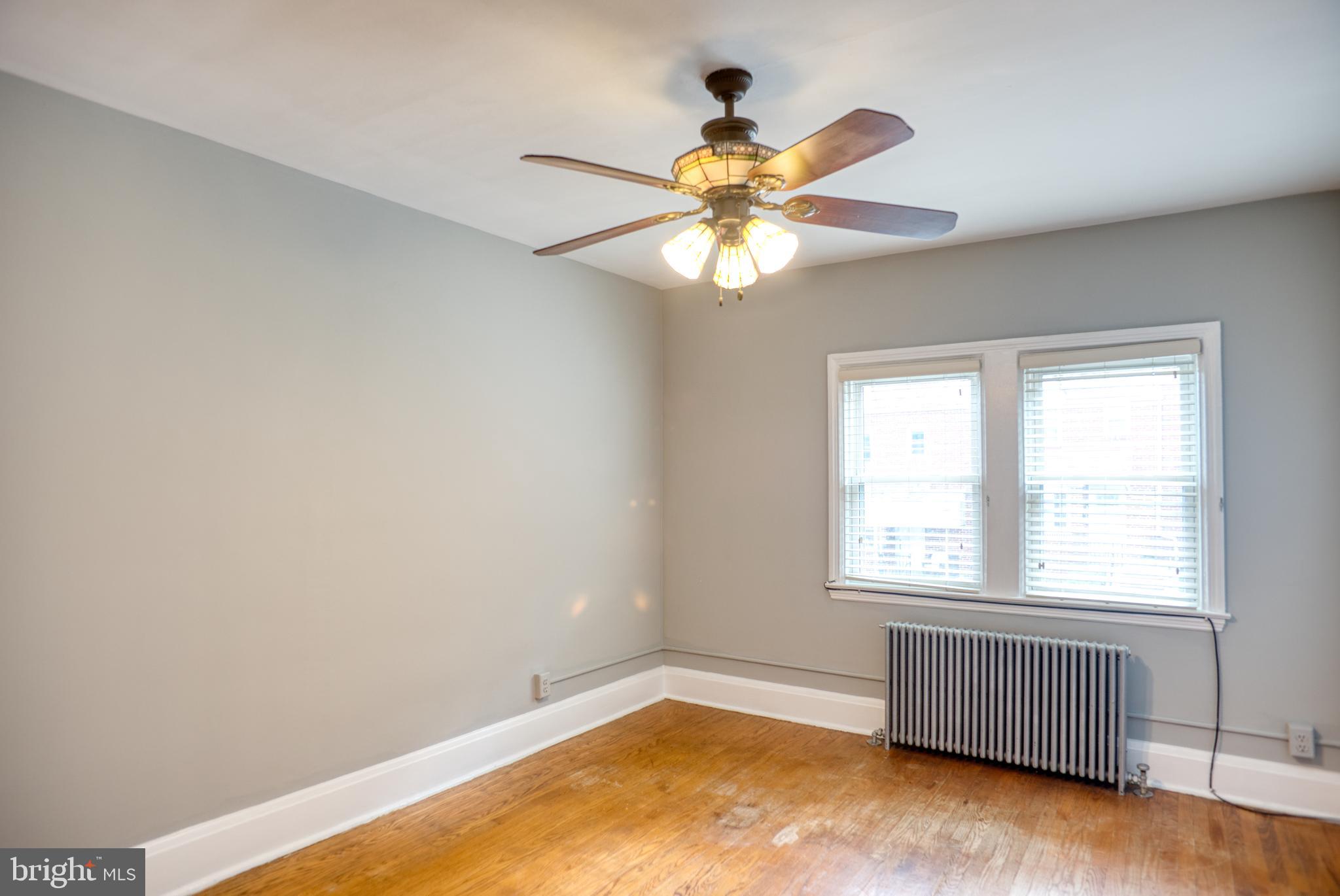 27 North Belle Grove Road Baltimore, MD 21228 - Photo 13 of 23 Gallery Image 13