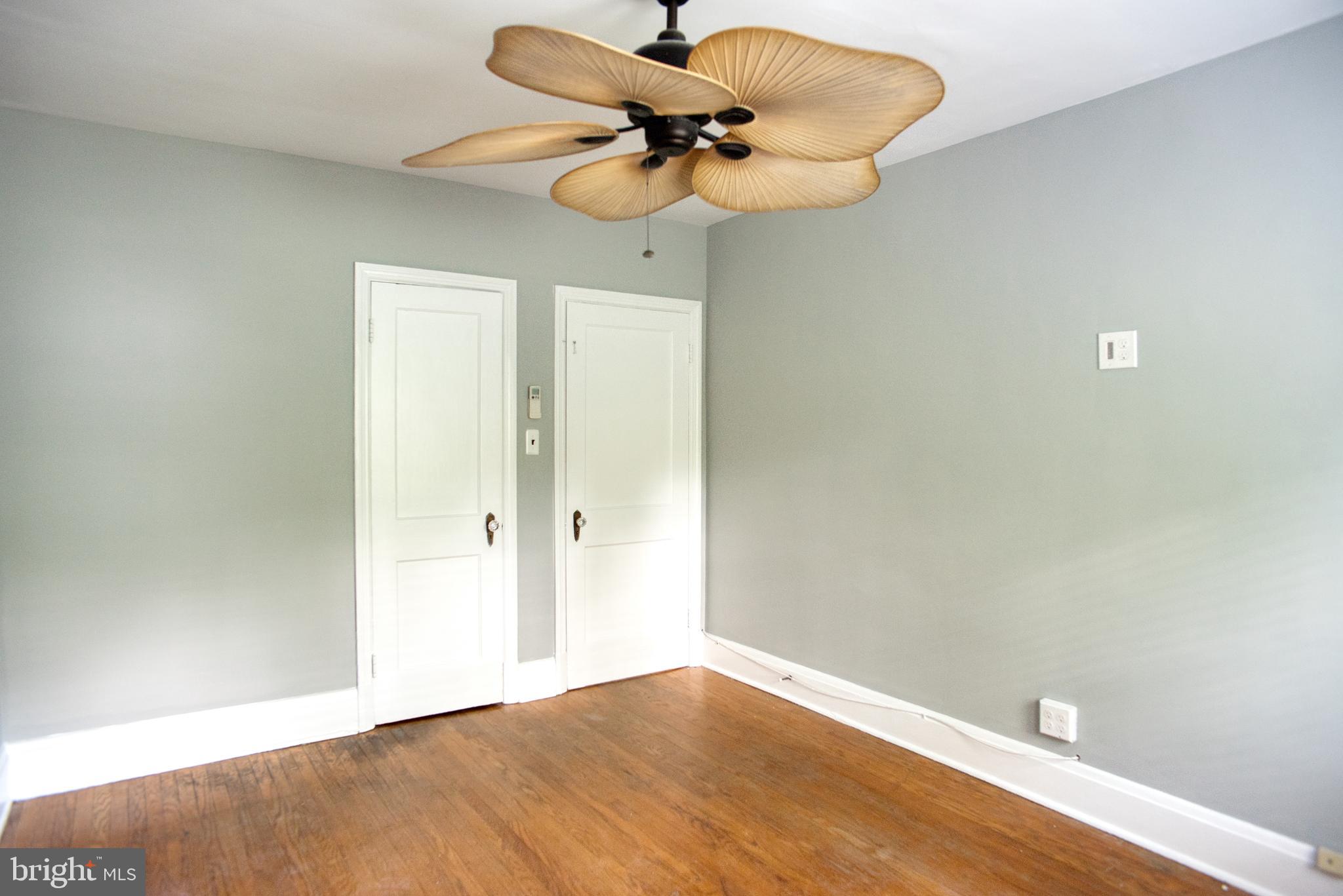 27 North Belle Grove Road Baltimore, MD 21228 - Photo 15 of 23 Gallery Image 15