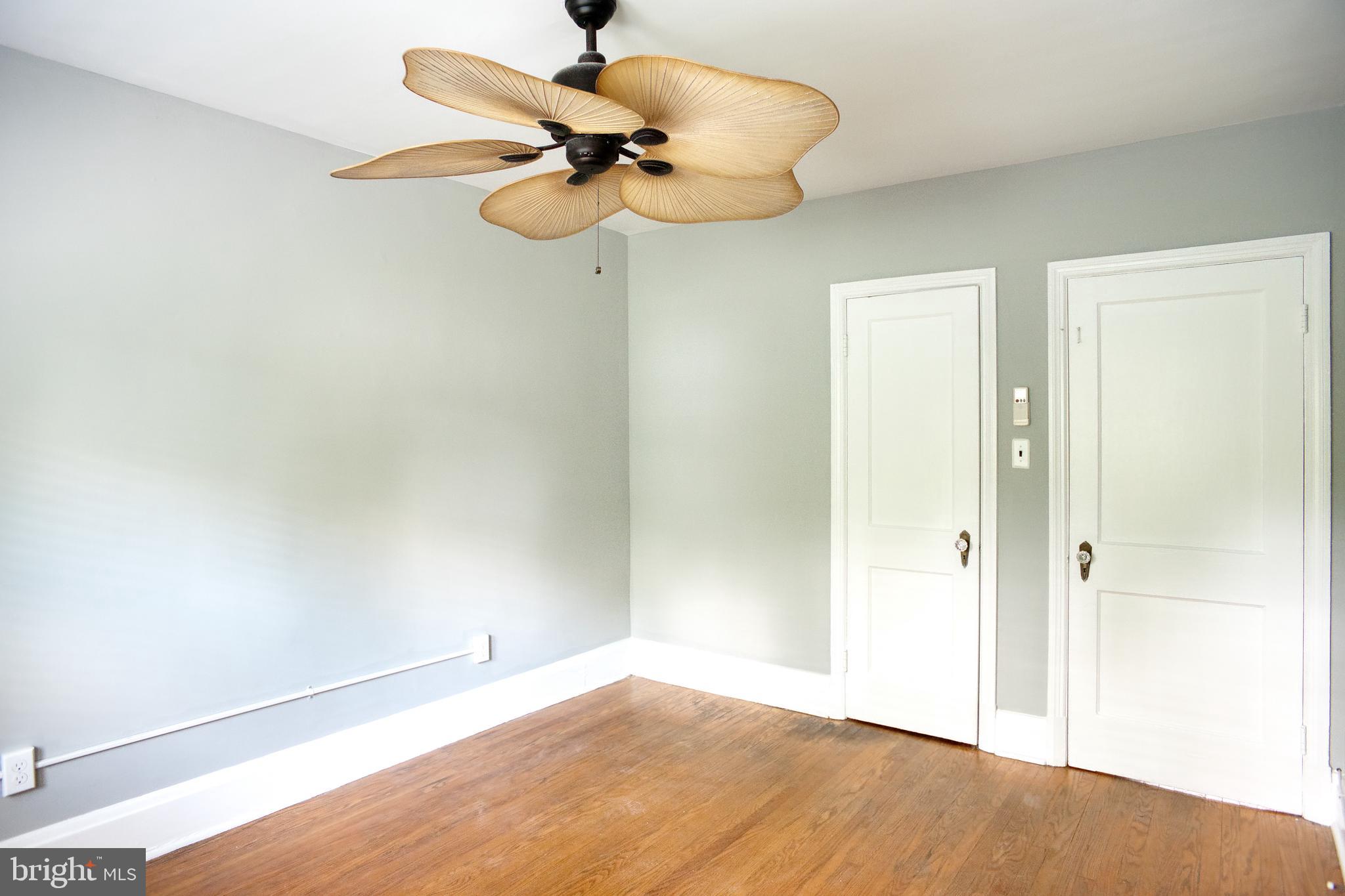 27 North Belle Grove Road Baltimore, MD 21228 - Photo 10 of 23 Gallery Image 10