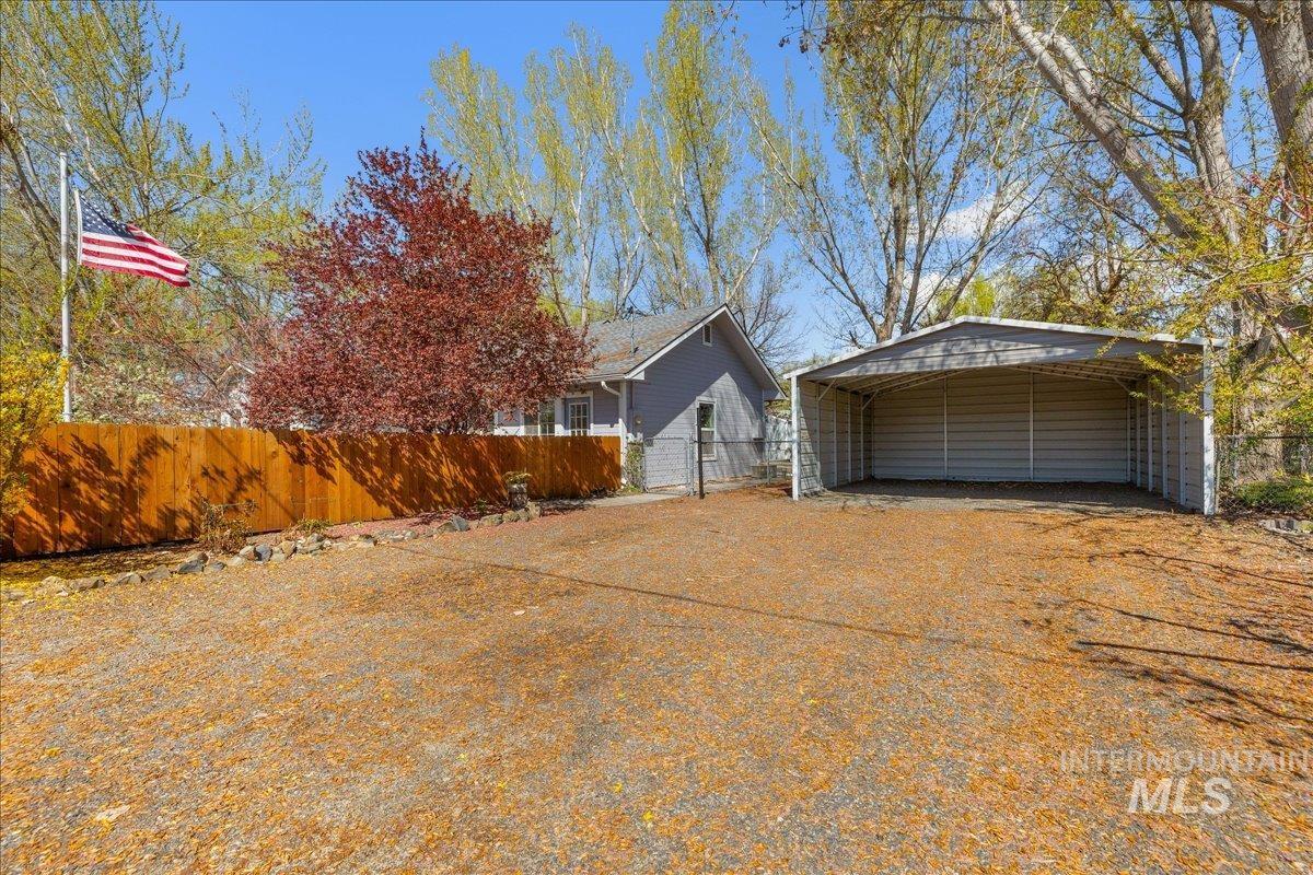 3002 Frozen Dog Road Emmett, ID 83617 - Photo 47 of 50 Garage with a detached carport and driveway