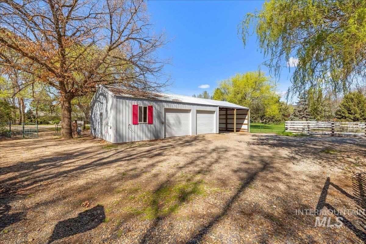 3002 Frozen Dog Road Emmett, ID 83617 - Photo 7 of 50 View of detached garage