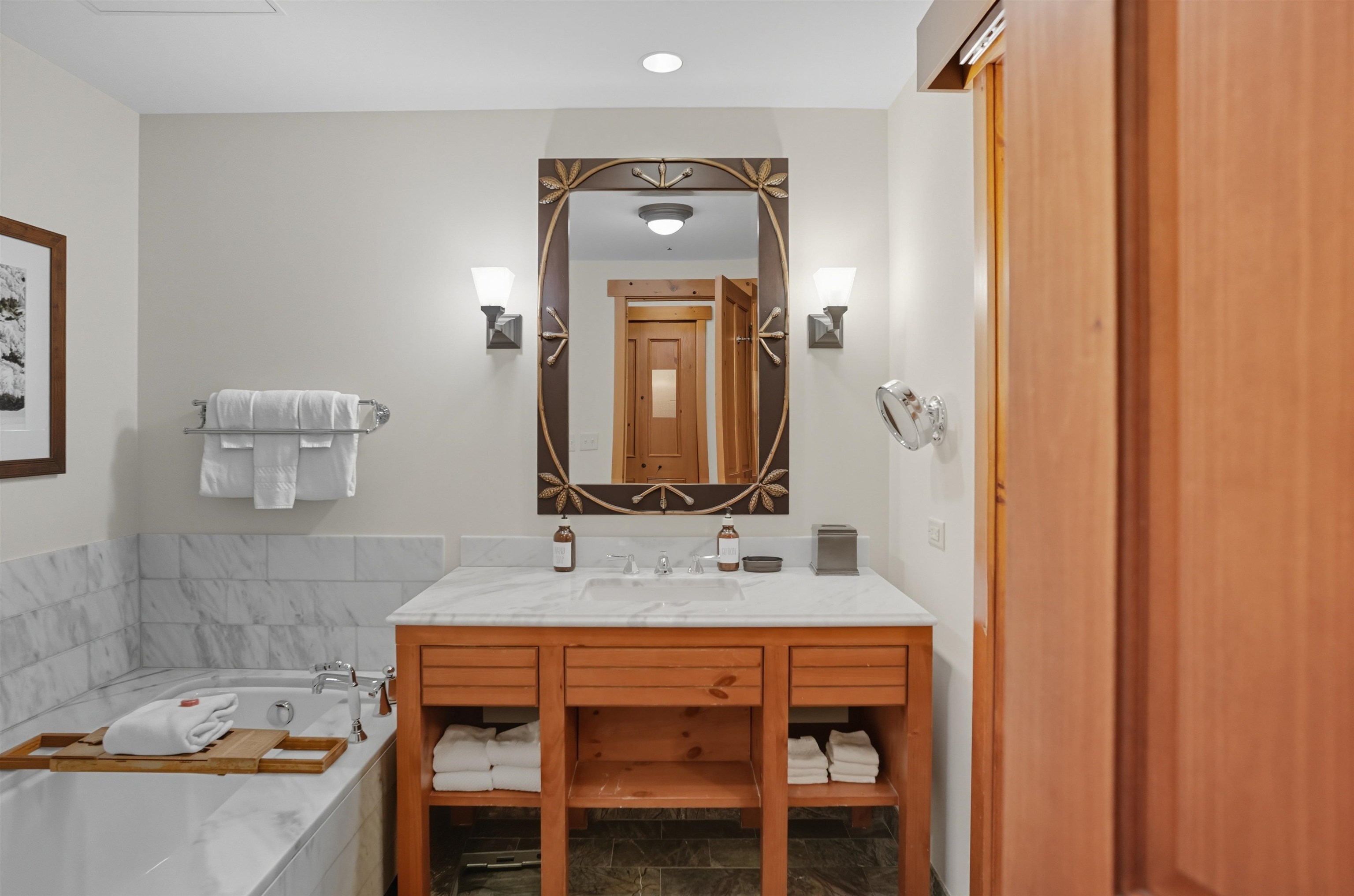 7412 Mountain Road, Unit 1206 Stowe, VT 05672 - Photo 5 of 6