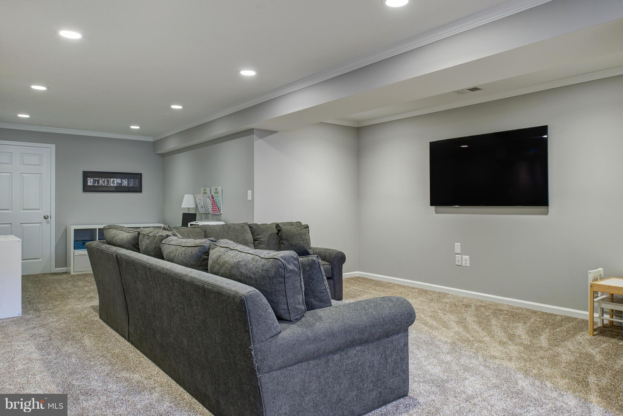 714 Anne Street Southwest Leesburg, VA 20175 - Photo 20 of 28 Interior (General)