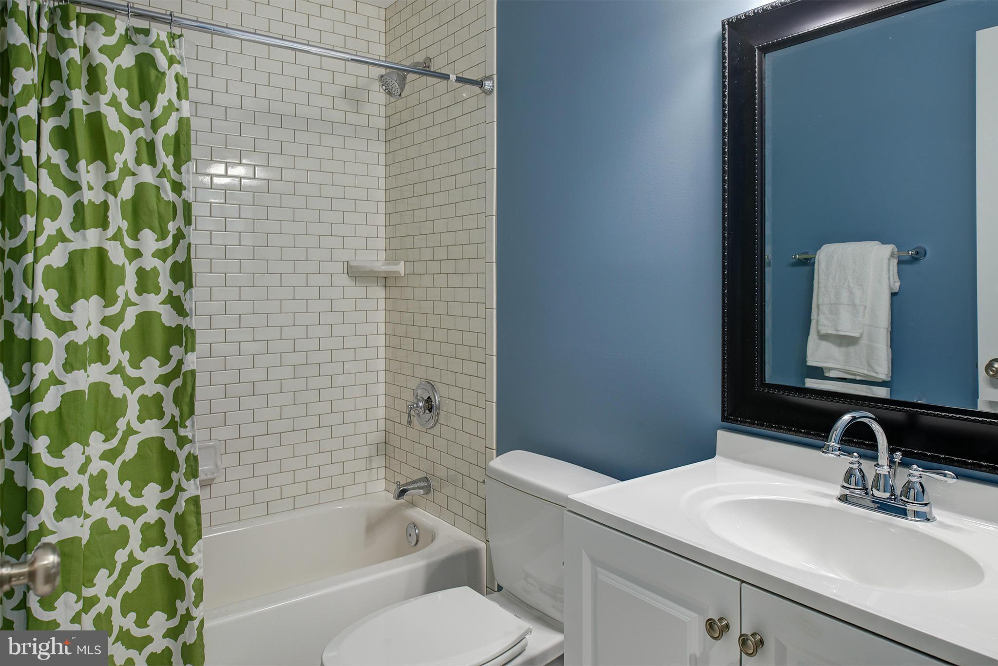 714 Anne Street Southwest Leesburg, VA 20175 - Photo 22 of 28 Bath