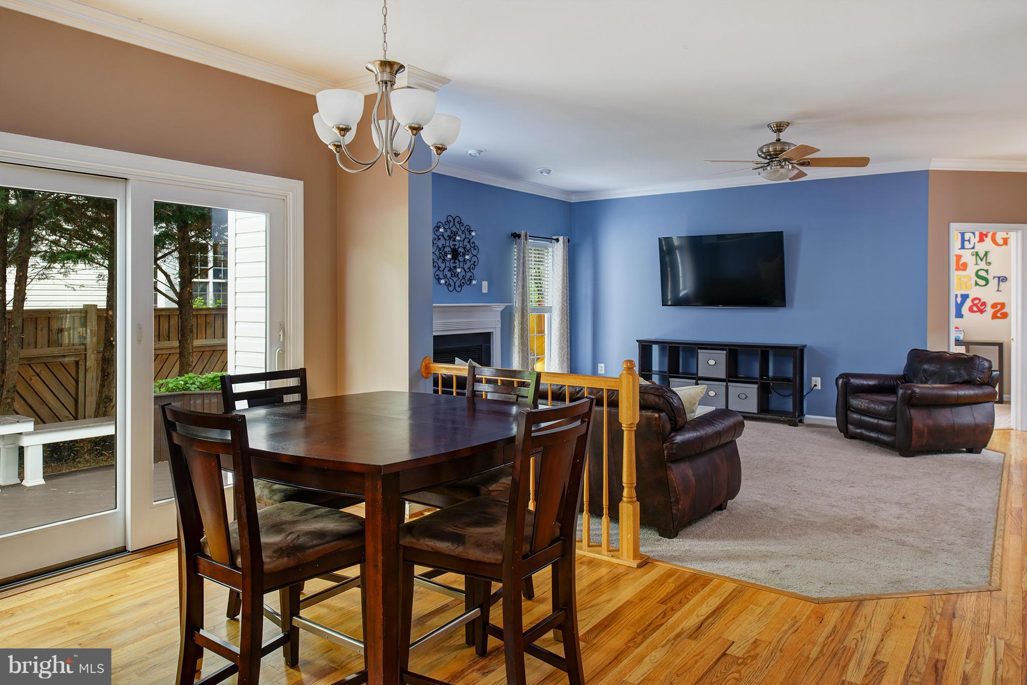 714 Anne Street Southwest Leesburg, VA 20175 - Photo 4 of 28 Kitchen