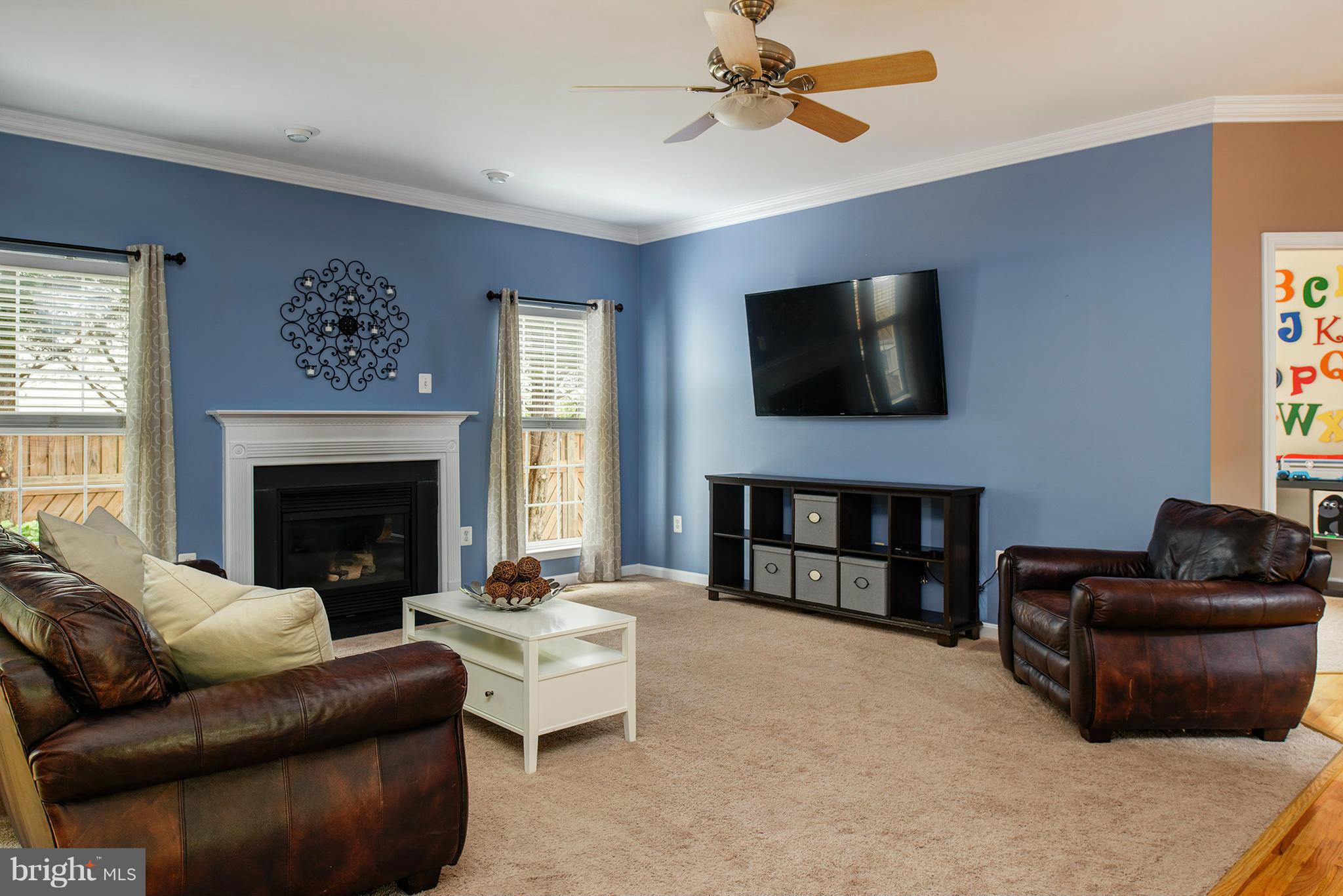 714 Anne Street Southwest Leesburg, VA 20175 - Photo 6 of 28 Family Room