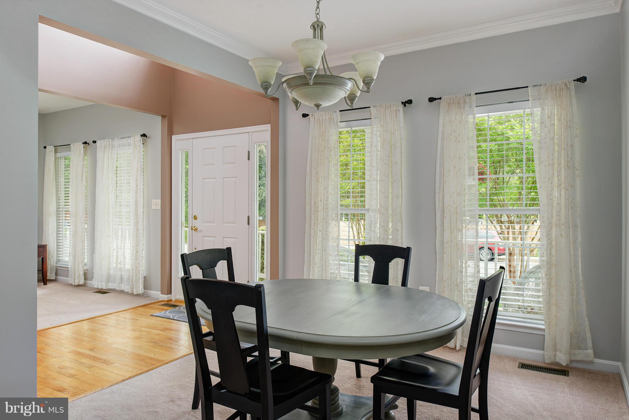 714 Anne Street Southwest Leesburg, VA 20175 - Photo 9 of 28 Dining Room
