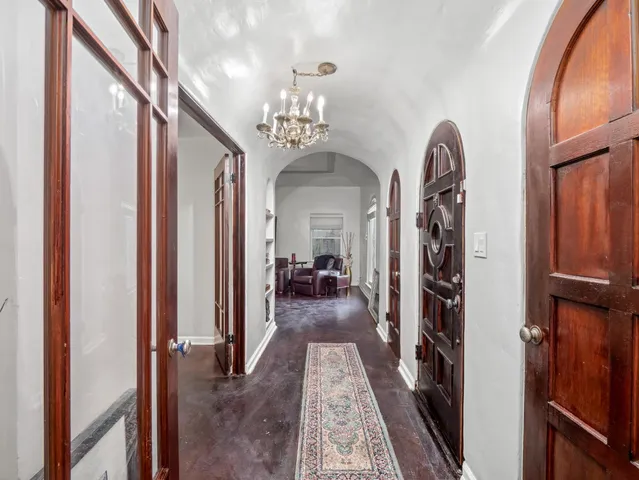 $619,000 | 4012 North Wishon Avenue, Fresno, CA 93704