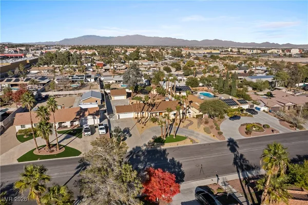 $3,100 | 6808 O'Bannon Drive, Las Vegas, NV 89146