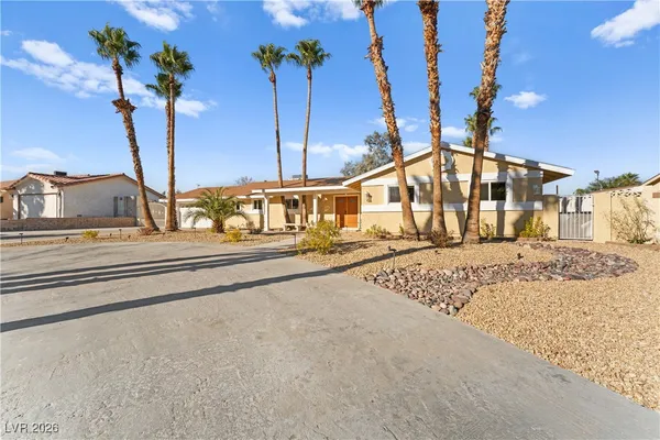 $3,100 | 6808 O'Bannon Drive, Las Vegas, NV 89146