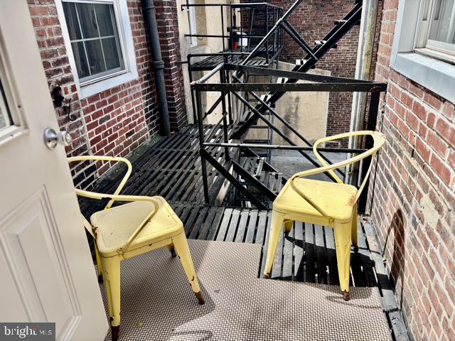 711 Walnut Street, Unit 3R Philadelphia, PA 19106 - Photo 8 of 17
