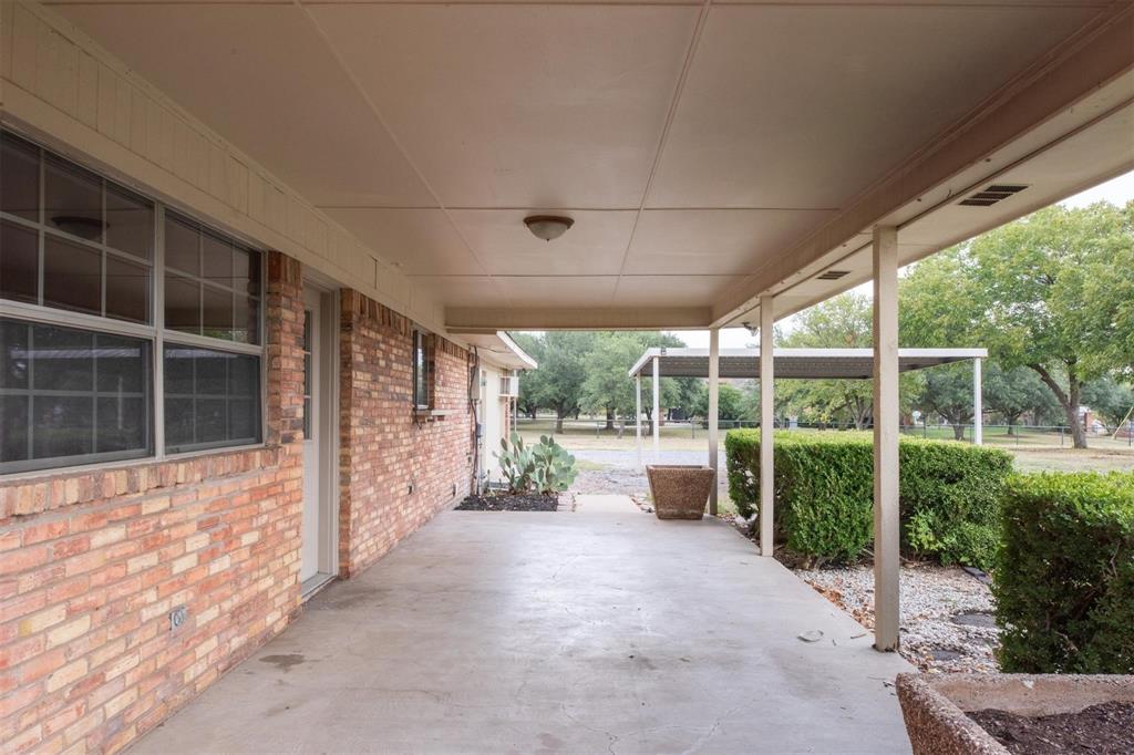 1850 Rock Ridge Road Lucas, TX 75002 - Photo 27 of 34 a view of a porch