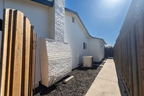 $1,249,000 | 5876 Embee Drive, San Jose, CA 95123