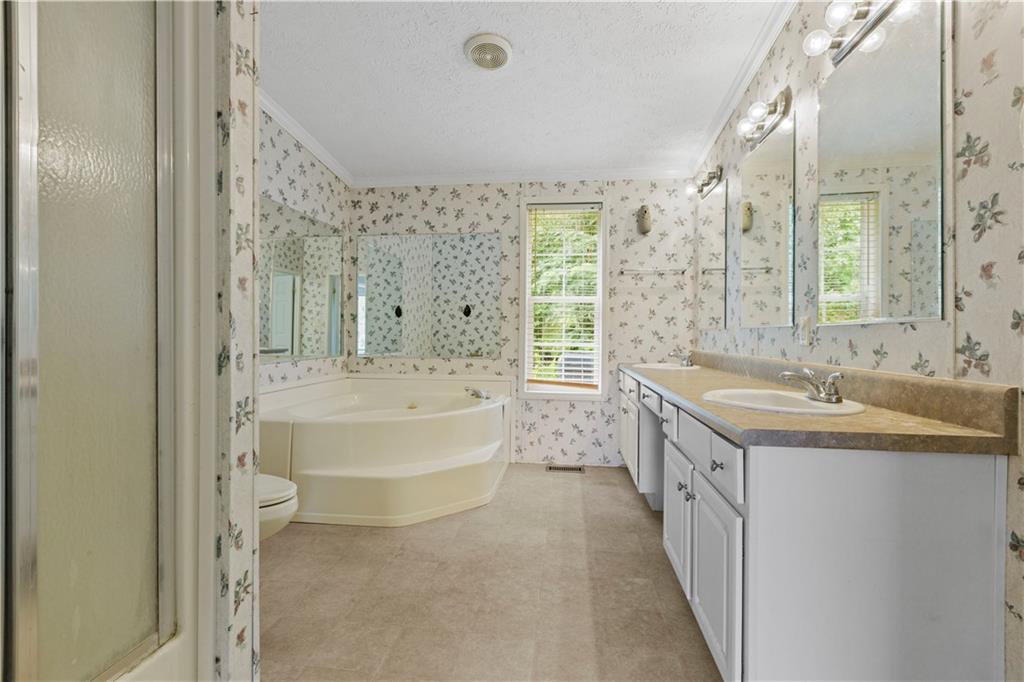 100 Wherry Road Washington, PA 15301 - Photo 9 of 17