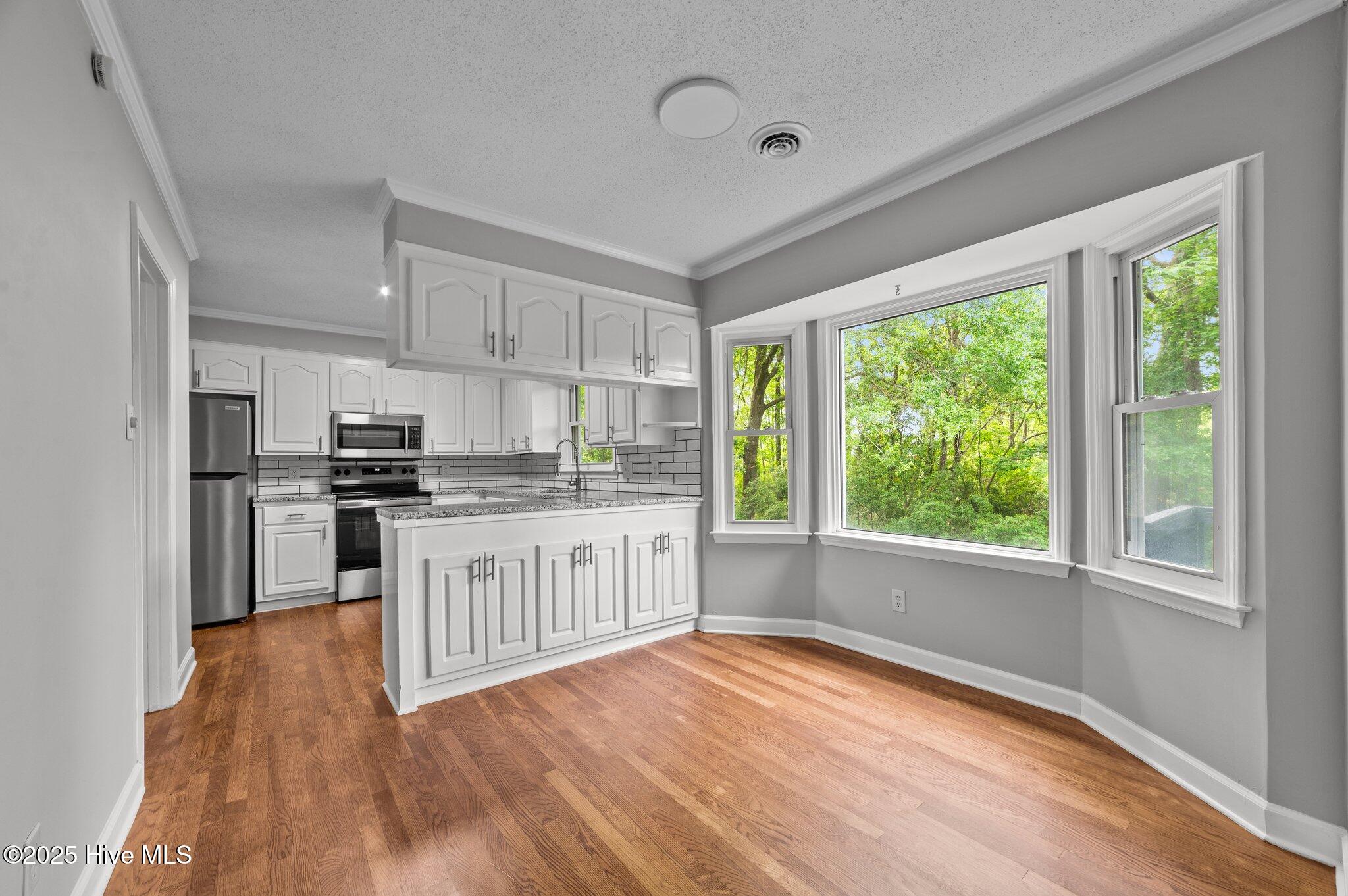 105 Country Place Washington, NC 27889 - Photo 12 of 43 29-web-or-mls-LHV_6322